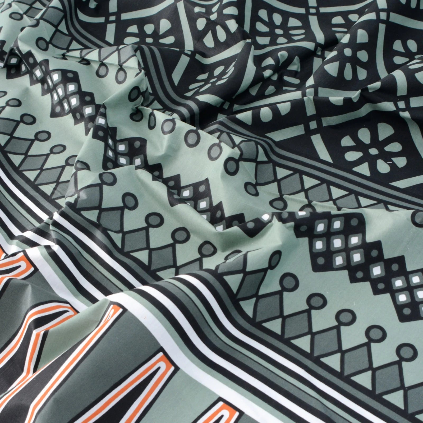 Midnight Weave Comfort Set -