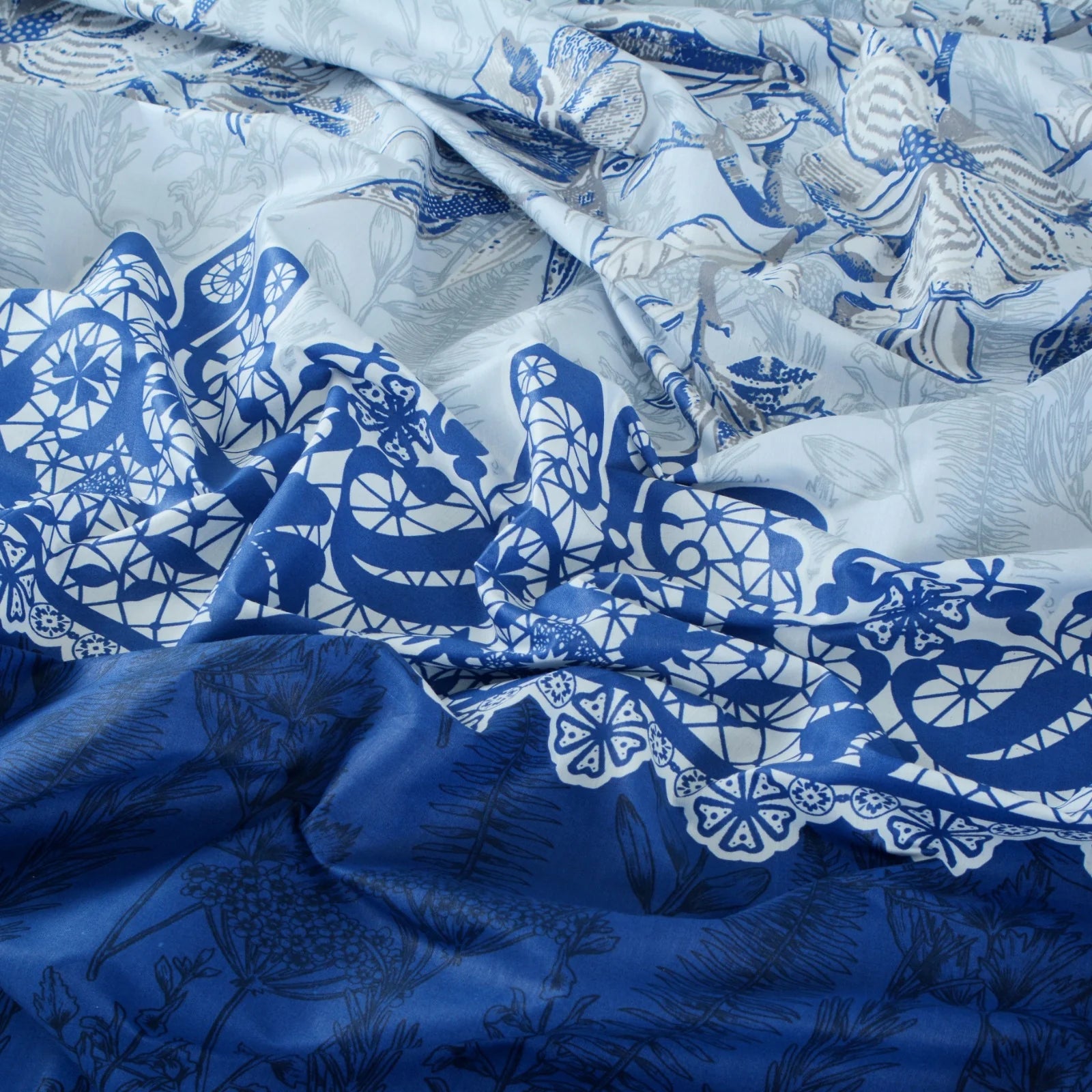 Porcelain Garden Bedsheet Set -