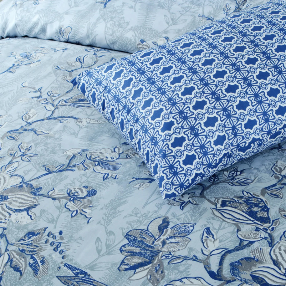 Porcelain Garden Bedsheet Set -