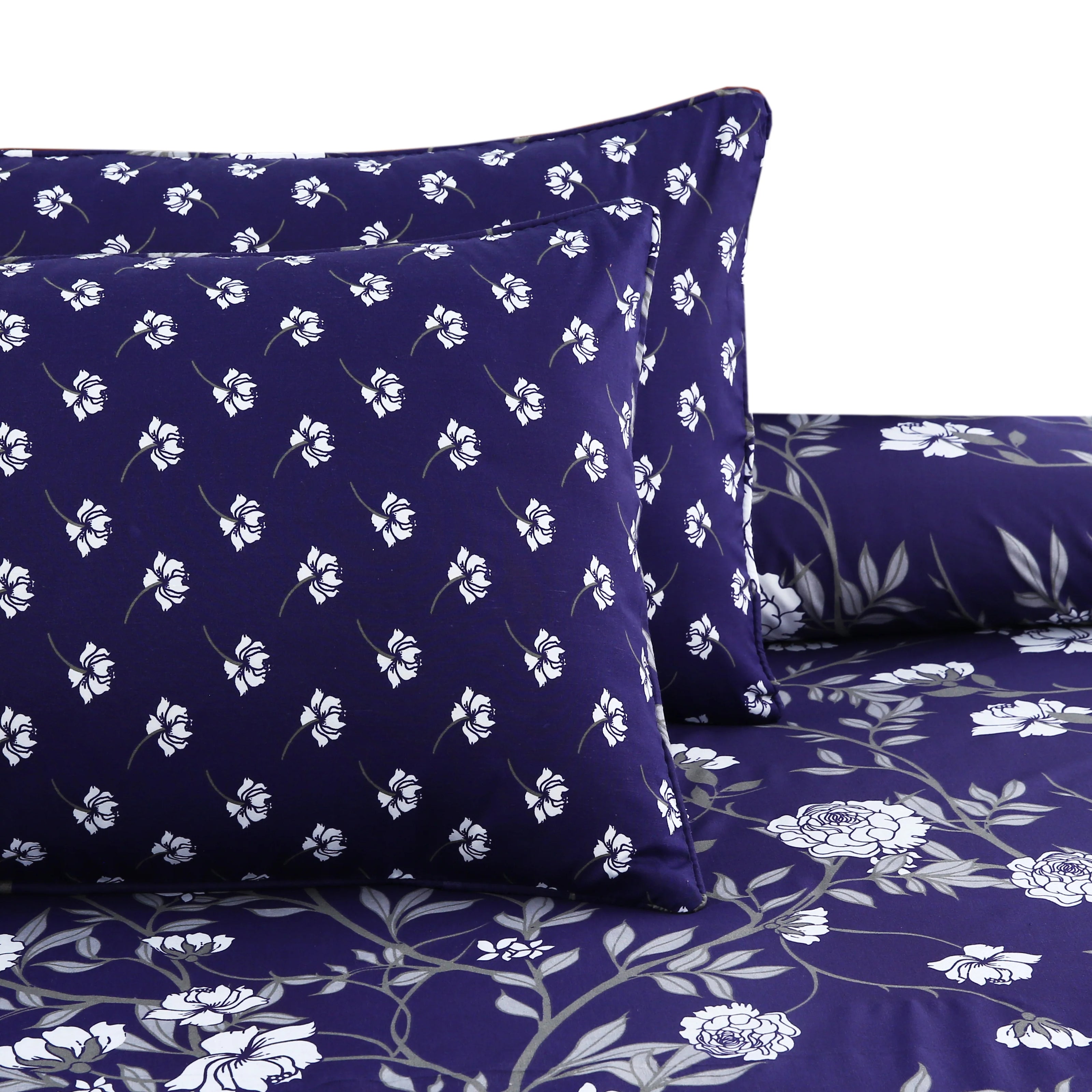 Night Bloom Bedsheet Set -
