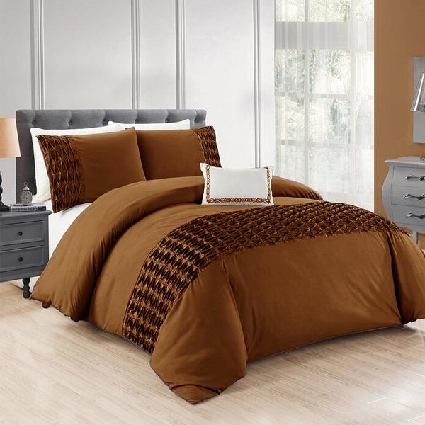 Luxury Twisted Pleated Duvet Set - King / Brown