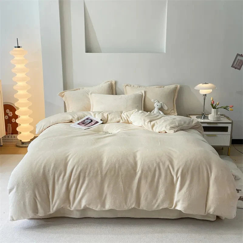 Plain Duvet Set Velvet - King (6 pcs) / White