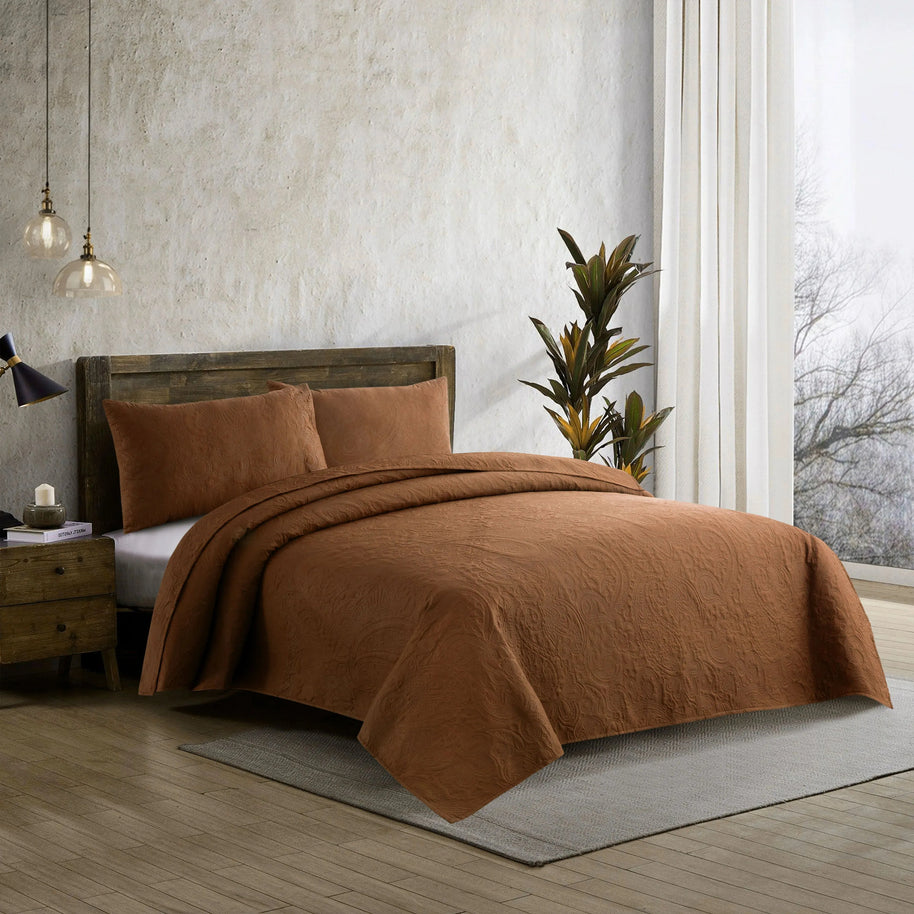 Blush Leaf Bedspread - Brown