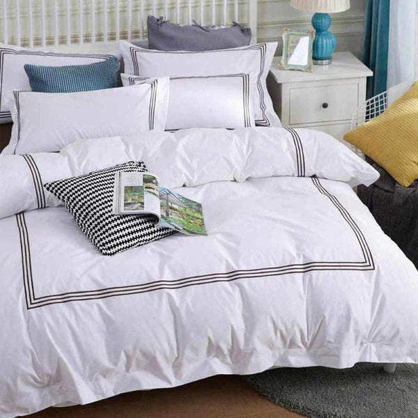 Triple Stitch Baratta Duvet Set - King / White & Black