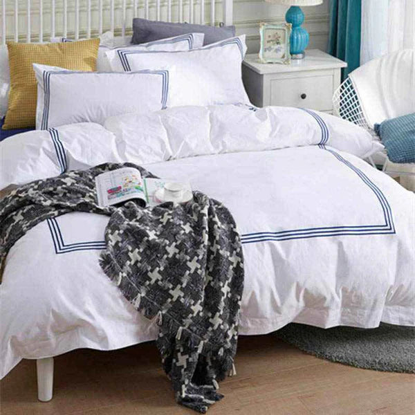 Triple Stitch Baratta Duvet Set - King / White & Blue